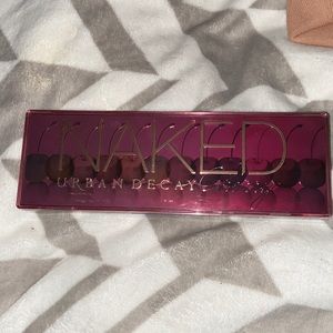 Urban decay naked cherry eyeshadow palette